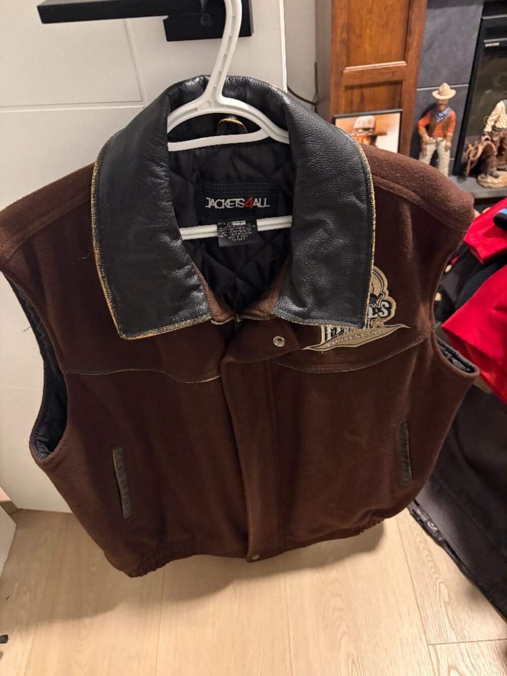 TECA Contestants vest from 2018